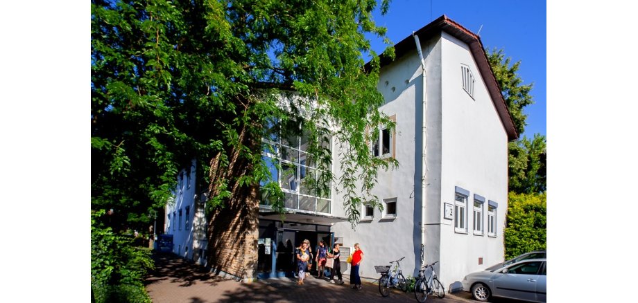 Im Alten Rathaus befindet sich die Verwaltung der Kunstschule sowie ein Arbeitsraum